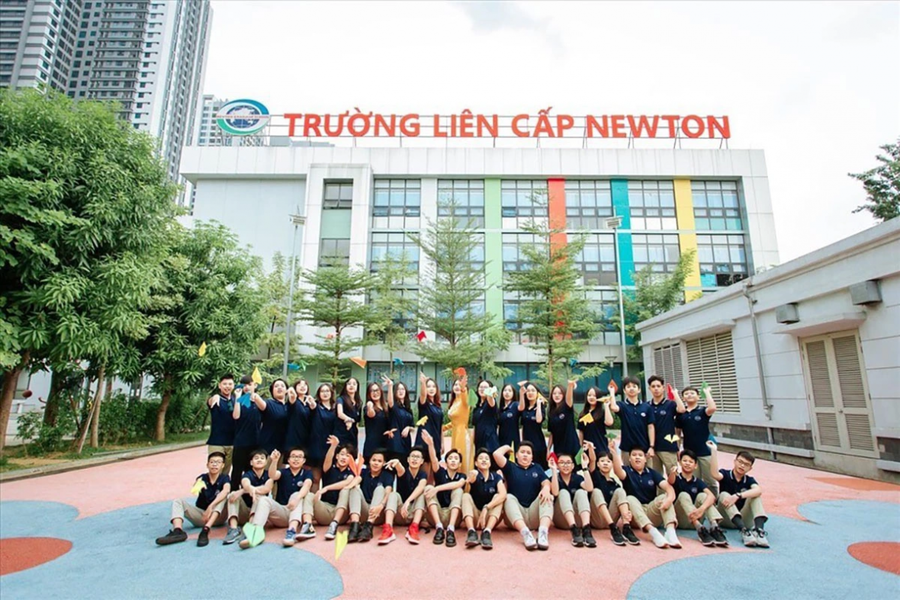 Trường Liên cấp Newton nơi đào tạo các tài năng trẻ ở nhiều lĩnh vực tại nhiều cấp học.