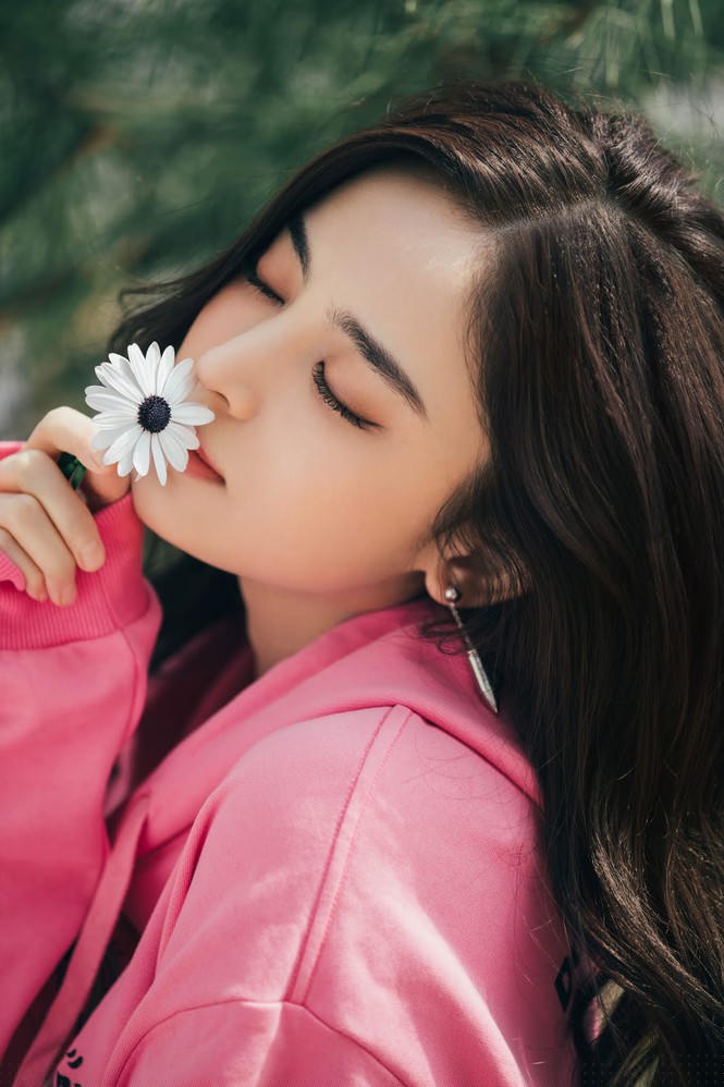 Say đắm nhan sắc 'gây thương nhớ' của người đẹp Tân Cương - ảnh 19