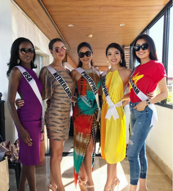 Lệ Hằng cùng các nhan sắc của các quốc gia tham dự Miss Universe 2016.