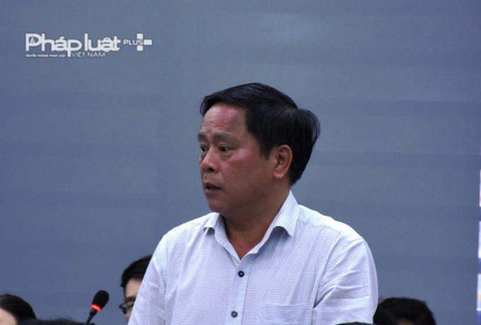 Chánh thanh tra Sở Xây dựng Đà Nẵng Trần Văn Dũng phát biểu trong buổi họp báo.