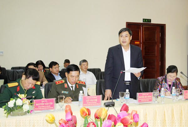 Tháng 9/2015- 3/2016: Ông Nguyễn Hữu Đông là Phó Bí thư Tỉnh ủy rồi Phó Bí thư Thường trực Tỉnh ủy Phú Thọ, nhiệm kỳ 2015-2020. Tháng 1/2016: Ông là Ủy viên Dự khuyết Ban Chấp hành Trung ương Đảng khóa XII, Phó Bí thư Thường trực Tỉnh ủy Phú Thọ. (ảnh: Báo Lào Cai)