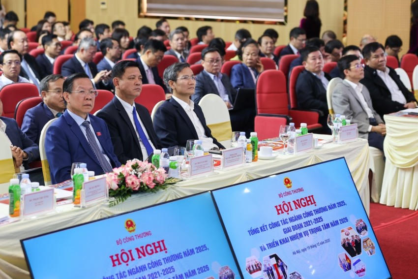 Các đại biểu tham dự hội nghị. Ảnh: Nhật Bắc