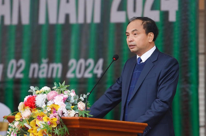 Ông Nguyễn Đình Khuyến - Chủ tịch UBND quận Tây Hồ. Ảnh tayho.gov.vn