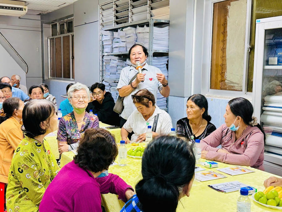 Buổi sinh hoạt Câu lạc bộ người bệnh đái tháo đường và tăng huyết áp năm 2025, với sự tham dự của 75 bệnh nhân đang điều trị tại bệnh viện.