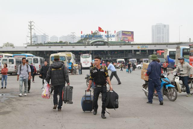 Lượng khách về bến xe trong cao điểm Tết tăng khoảng 150% so với ngày thường.