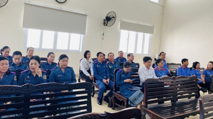 Đoàn cán bộ, kiểm sát viên VKSND Lào đã tham dự phiên tòa xét xử sơ thẩm dân sự TAND tỉnh Bình Dương