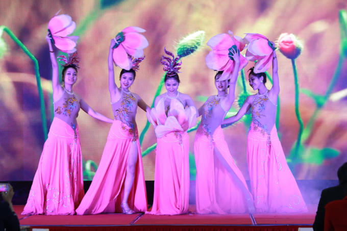 Tiết mục m&uacute;a