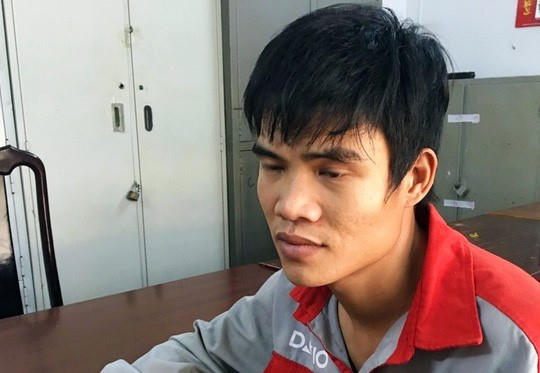 Nghi can Hùng tại cơ quan điều tra. Ảnh: Công an cung cấp.
