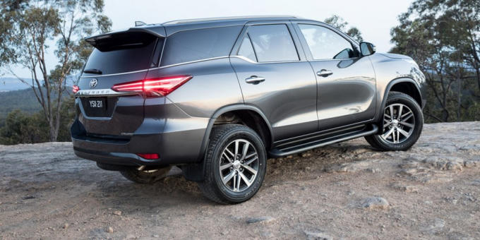 Một trong những mẫu xe ăn khách của Toyota Fortuner đang có nhiều lời đồn đoán về phiên bản mới ra mắt vào tháng 6/2019.