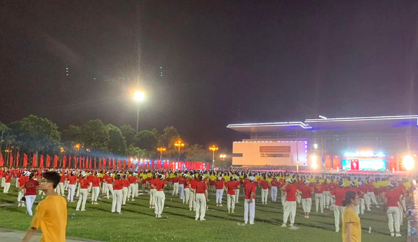 Nhà hát tỉnh nơi diễn ra nhiều hoạt động chào mừng các sự kiện. Ảnh Thành ủy Vĩnh Yên
