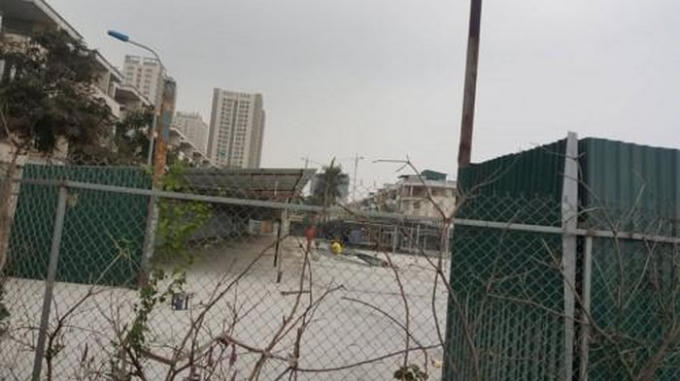 Bãi xe trái phép xây dựng trên đất quy hoạch xây trường mầm non