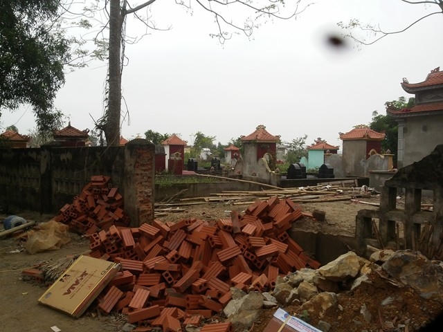 Hiện trường, nơi xảy ra vụ đào trộm mộ.