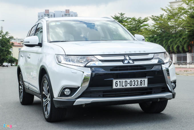 5 mẫu xe sụt gi&aacute; h&agrave;ng trăm triệu đồng tại Việt Nam