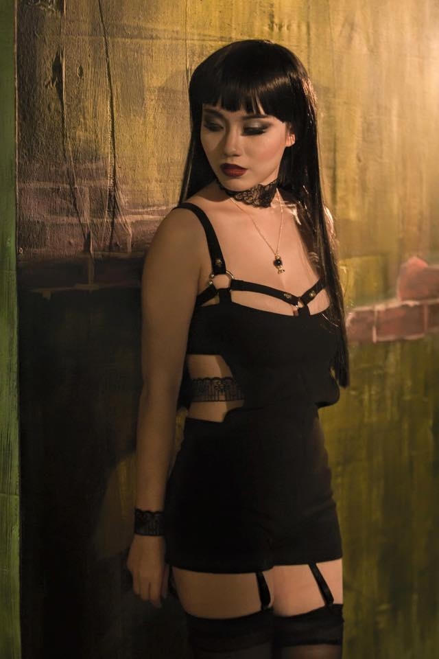 Linh Miu "miêu nữ" trong MV "Cô mèo đen" (Ảnh: Internet)