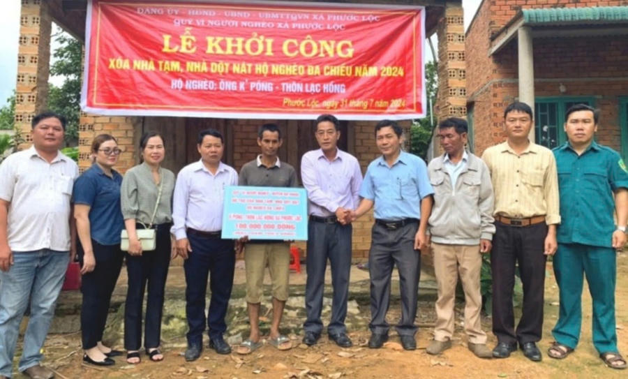 Khởi công xóa nhà tạm, nhà đột nát cho hộ nghèo ở xã Phước Lộc, huyện Đạ Huoai, tỉnh Lâm Đồng. Ảnh: Q.S