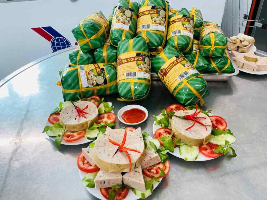 Sản phẩm giò Trung Mơ được nhiều người lựa chọn