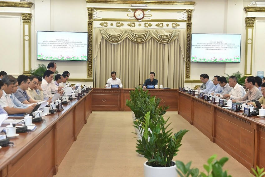 Đoàn kiểm tra số 07 do Phó Thủ tướng Mai Văn Chính làm Trưởng đoàn làm việc với lãnh đạo các tỉnh: TPHCM, Đồng Nai, Bình Dương và Long An - Ảnh: VGP
