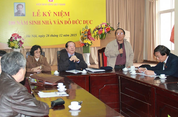 Đông đảo giới chuyên môn và bạn đọc nhiều thế hệ đã tham gia lễ kỷ niệm 100 năm ngày sinh nhà văn, nhà dịch thuật Đỗ Đức Dục do Hội Nhà văn Việt Nam tổ chức .