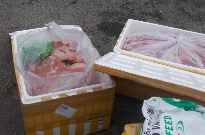 Thịt lợn không rõ nguồn gốc.