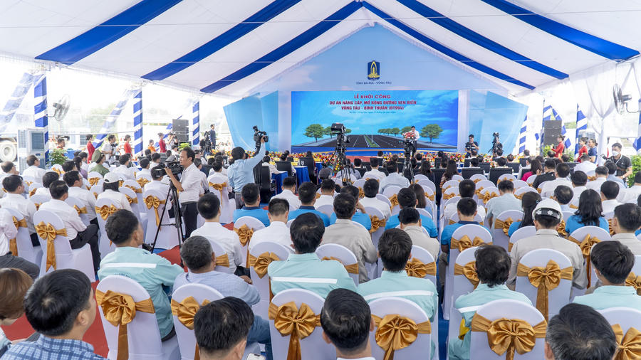 Quang cảnh Lễ khởi công.