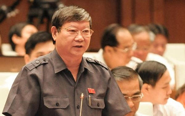 Ông Lê Như Tiến "cử cán bộ chuẩn bị nghỉ hưu đi nước ngoài như là một sự “ban ơn” là không nên".
