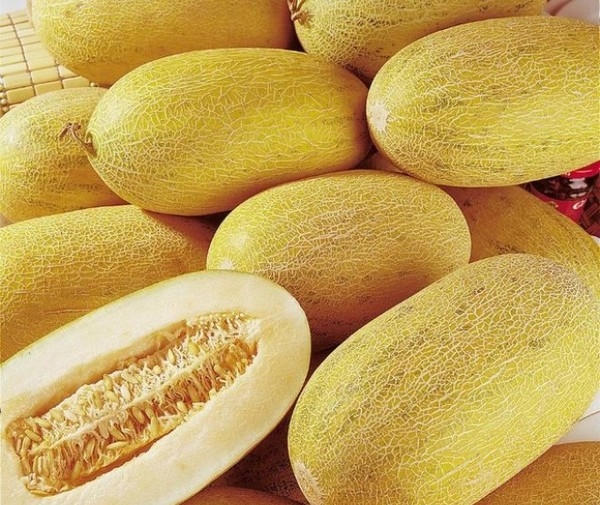 Dưa lưới Trung Quốc tràn ngập các chợ. Ảnh: Internet