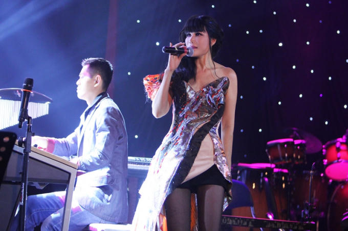 Nhật Hạ hút hồn khán giả của