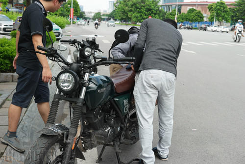 Xe côn tay dáng cổ đưa về Việt Nam ngày càng nhiều