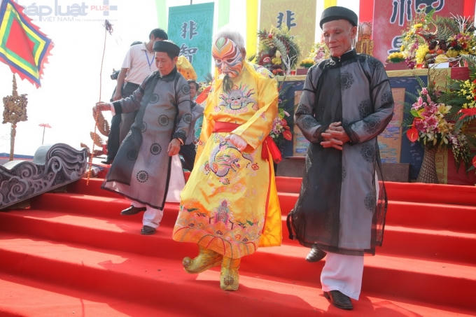 To&agrave;n cảnh lễ hội