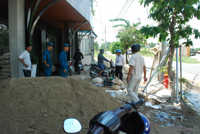 Hình ảnh xây dựng nhếch nhác, mất mỹ quan đô thị tại hiện trường.