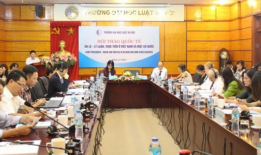 Toàn cảnh một hội thảo về án lệ.