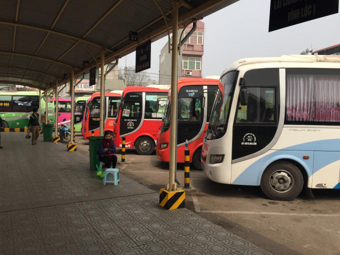 Chỉ còn sót lại rất ít những hành khách đón xe về quê ăn Tết.