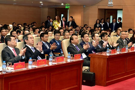 Thủ tướng lưu ý tăng cường giáo dục về kiến thức tài chính tín dụng cho người dân.