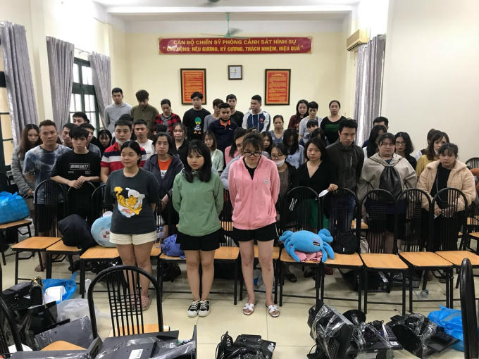 Các đối tượng trên.