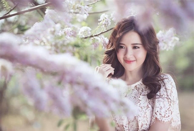 Cô là một trong những hotgirl vẫn giữ được vẻ trong sáng và nói không với scandal được nhiều khán giả yêu mến.