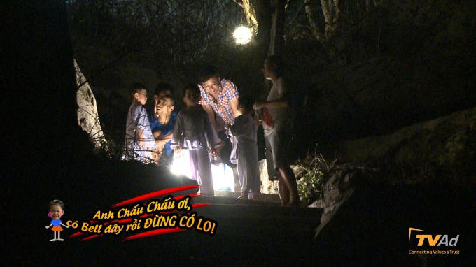 Sự động vi&ecirc;n của bố Khoa v&agrave; Bell đ&atilde; gi&uacute;p Ch&acirc;u Chấu c&oacute; th&ecirc;m động lực để vượt qua nỗi sợ h&atilde;i.