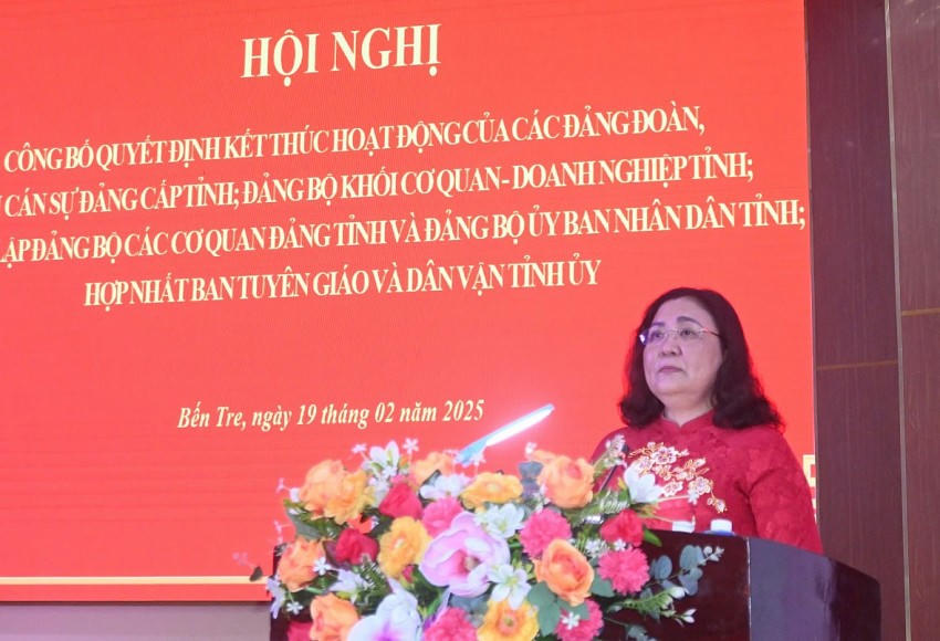 Quyền Bí thư Tỉnh ủy Bến Tre Hồ Thị Hoàng Yến phát biểu tại hội nghị. Ảnh: Thiện Lê