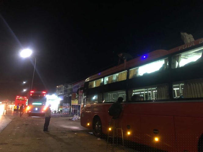 Khách hoảng loạn vì cả chục xe giường nằm bị ném đá trong đêm - ảnh 6