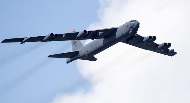 Máy bay ném bom B-52 Mỹ (Ảnh: Sputnik)