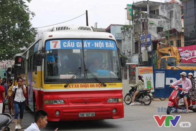 Tuyến đường này có lưu lượng xe tham gia giao thông rất lớn.