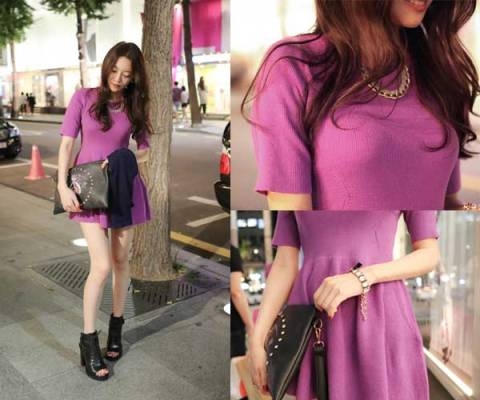 Tuy nhiên, hãy chọn những trang phục có kiểu dáng trẻ trung và kết hợp với phụ kiện tối màu, trông bạn sẽ thật cá tính và phá cách. Ảnh: internet.