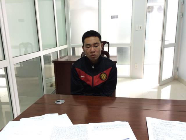 Đối tượng Hoàng tại cơ quan công an.