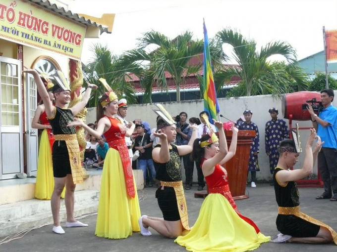 Tiết mục văn nghệ chào mừng “Lễ giỗ tổ Hùng Vương” năm 2019.