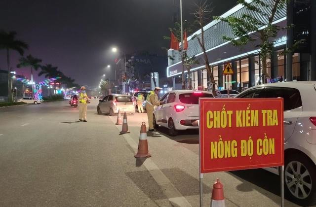 Thủ tướng Chính phủ chỉ đạo tập trung xử lý vi phạm nồng độ cồn dịp Tết, Lễ hội xuân 2024