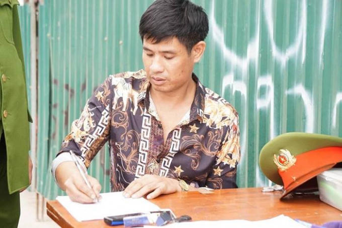 Tài xế Lê Tiến Dũng (SN 1976, quê tỉnh Ninh Bình) điều khiển xe khách tuyến Ninh Bình - Hà Nội dương tính với ma túy.