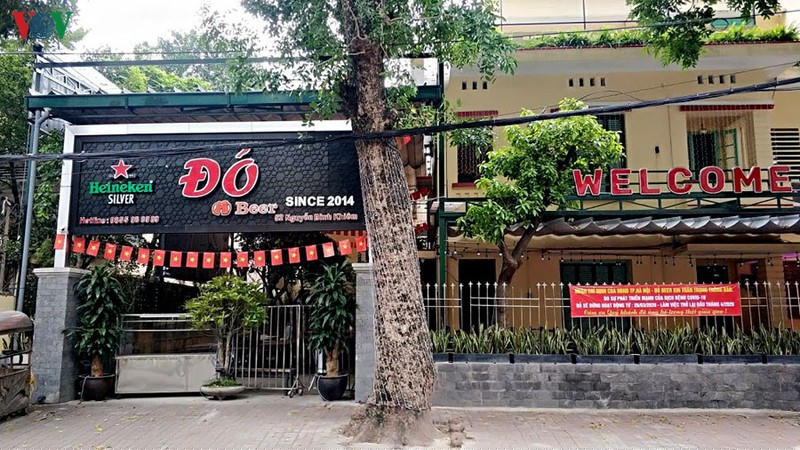 hinh anh hiem gap tai cac quan nhau nuc tieng o ha noi mua dich covid-19 hinh 10