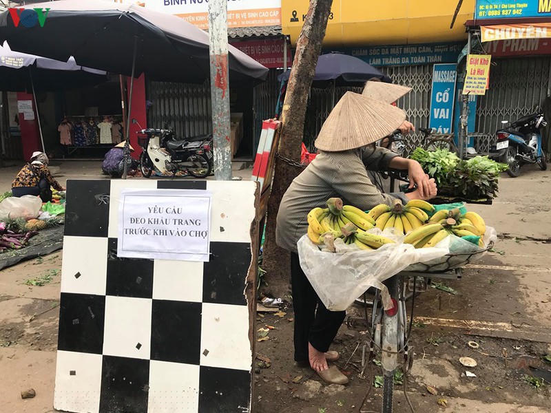 anh: nguoi ha noi binh tinh trong nhung ngay