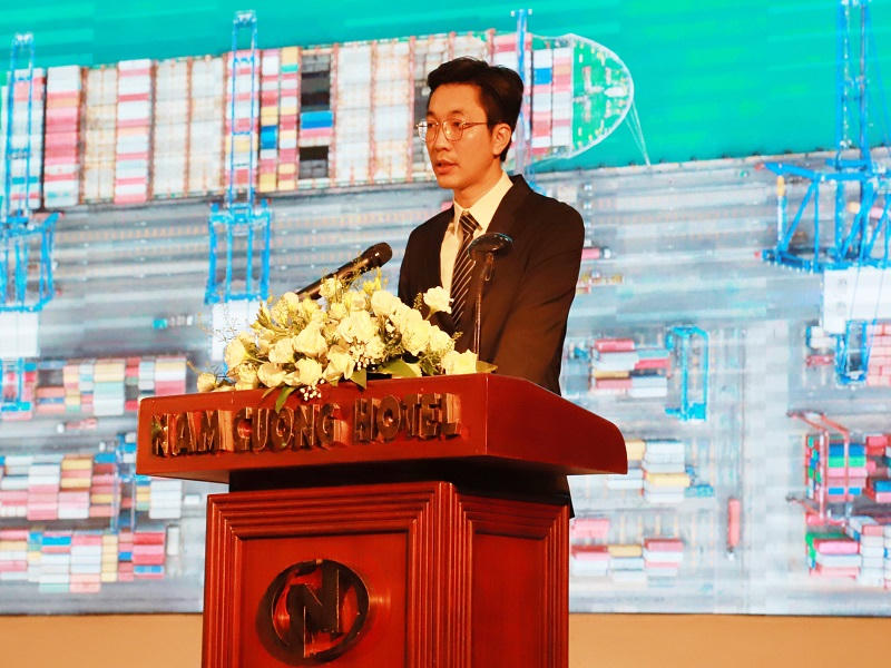 Đại diện Ban Pháp chế VCCI đã tổng hợp báo cáo một số khó khăn, vướng mắc của doanh nghiệp xuất nhập khẩu tại 4 tỉnh