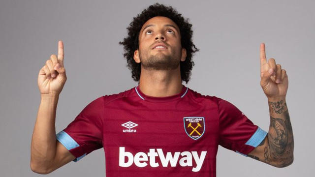 Anderson là bản hợp đồng kỷ lục của West Ham.