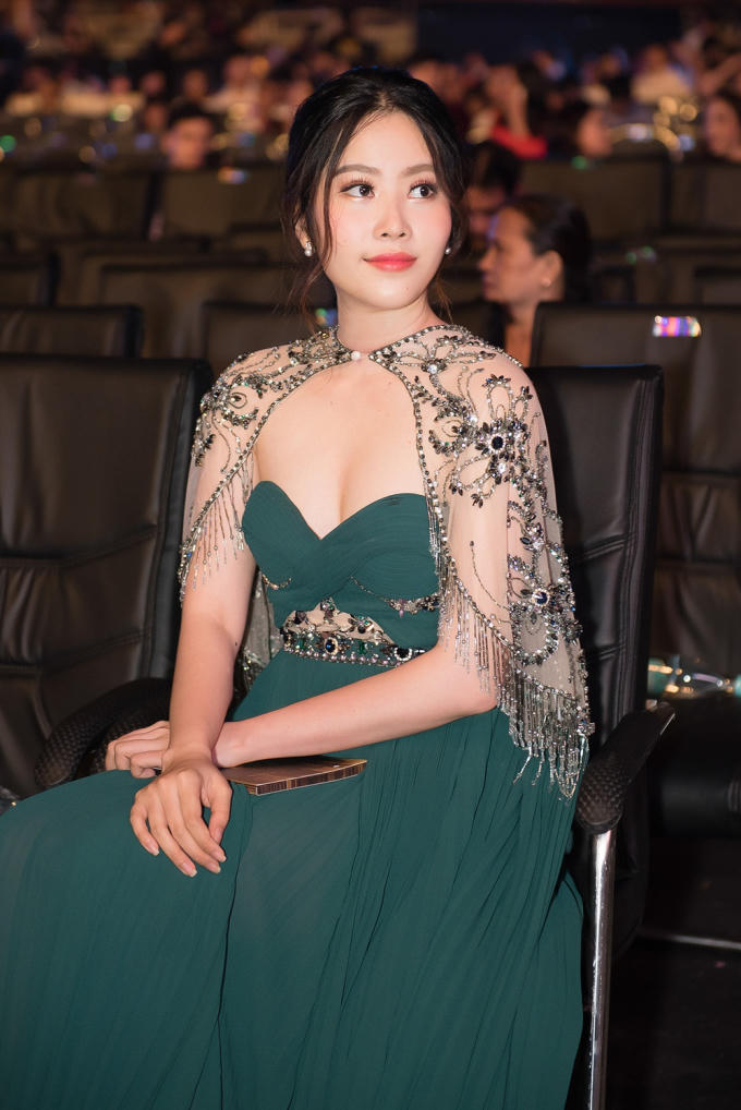 Nam Em tiết lộ tăng 8kg vì ngủ ngon, ăn khỏe và yêu đời